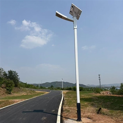 太陽能路燈